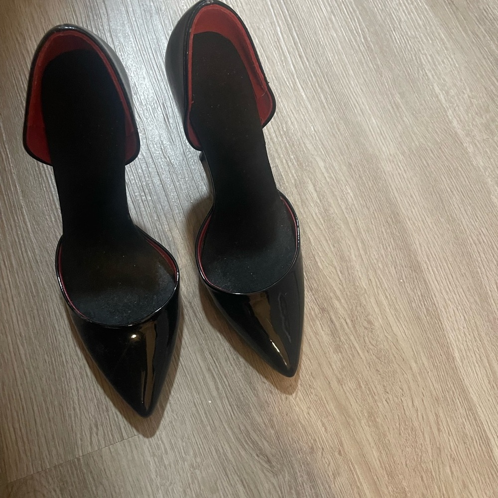 Mix No. 6 Black and Red Heels with Sleek d'Orsay Design